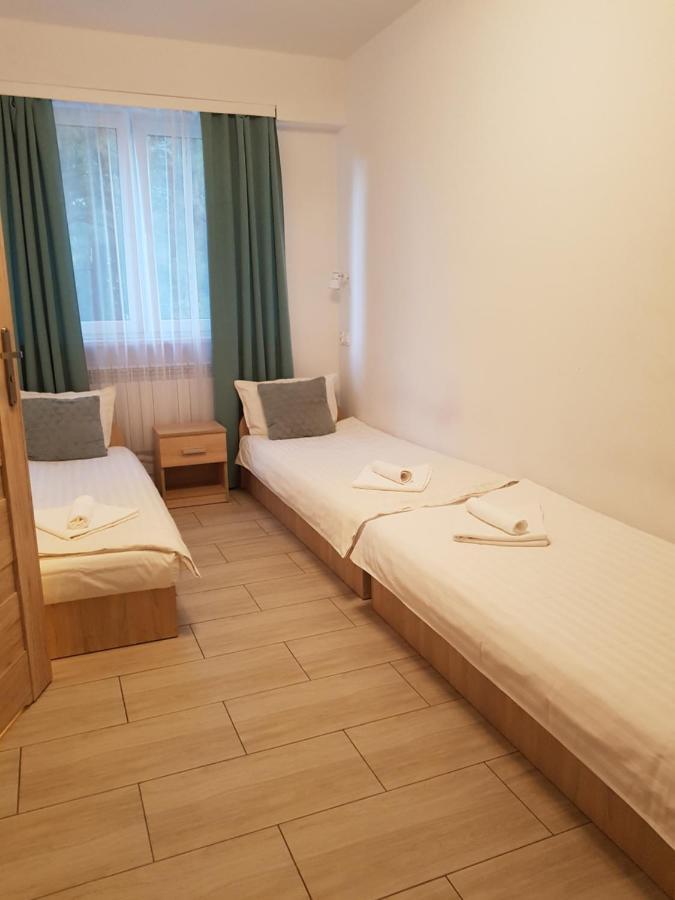 Hostel Mleczna - Metro Zacisze 华沙 外观 照片