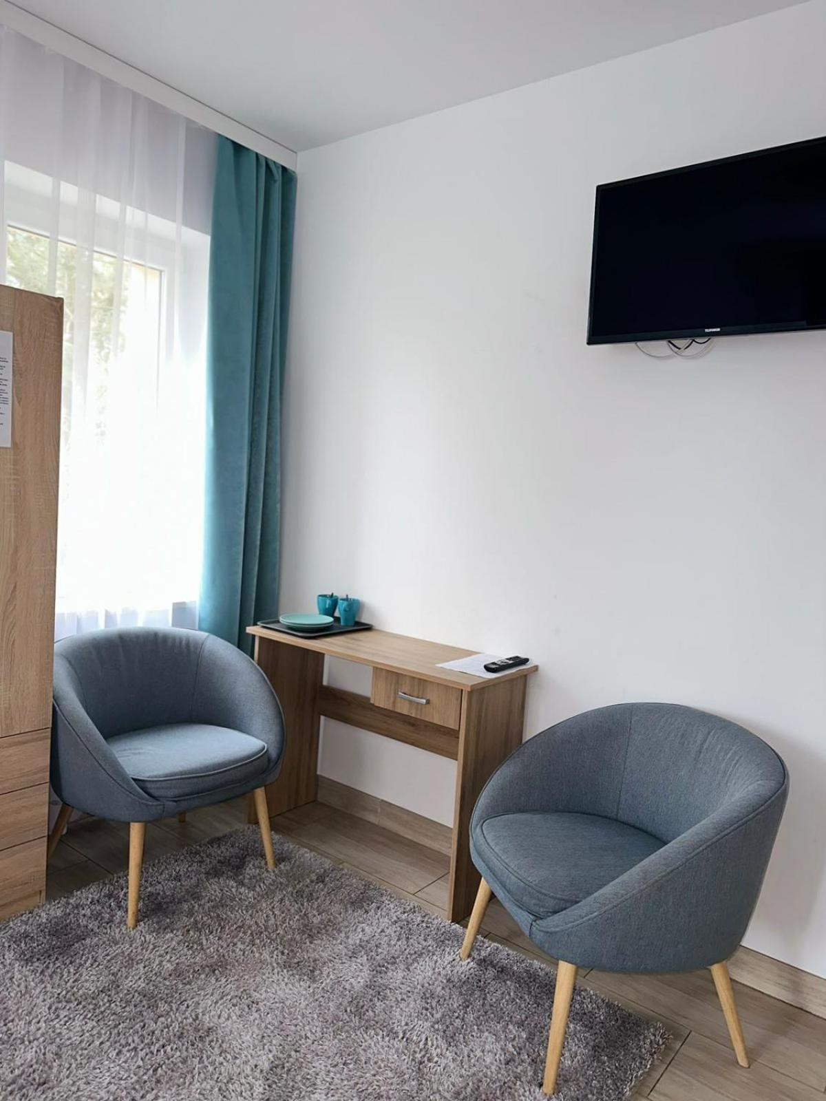 Hostel Mleczna - Metro Zacisze 华沙 外观 照片