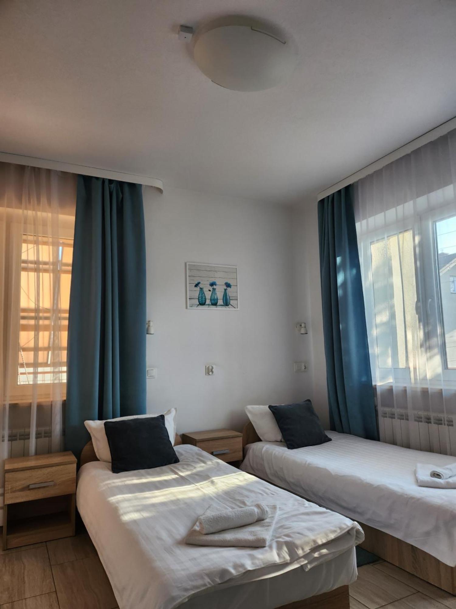 Hostel Mleczna - Metro Zacisze 华沙 外观 照片