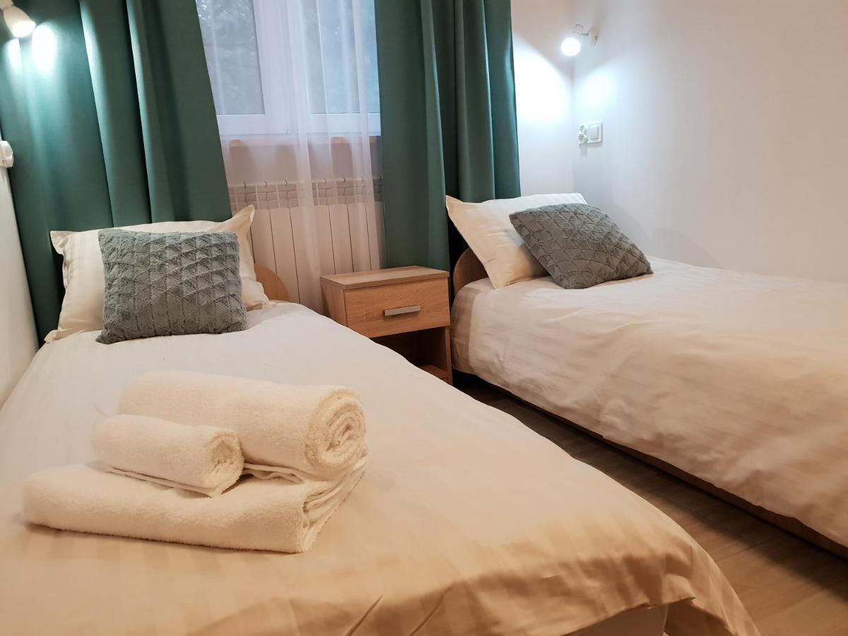 Hostel Mleczna - Metro Zacisze 华沙 外观 照片